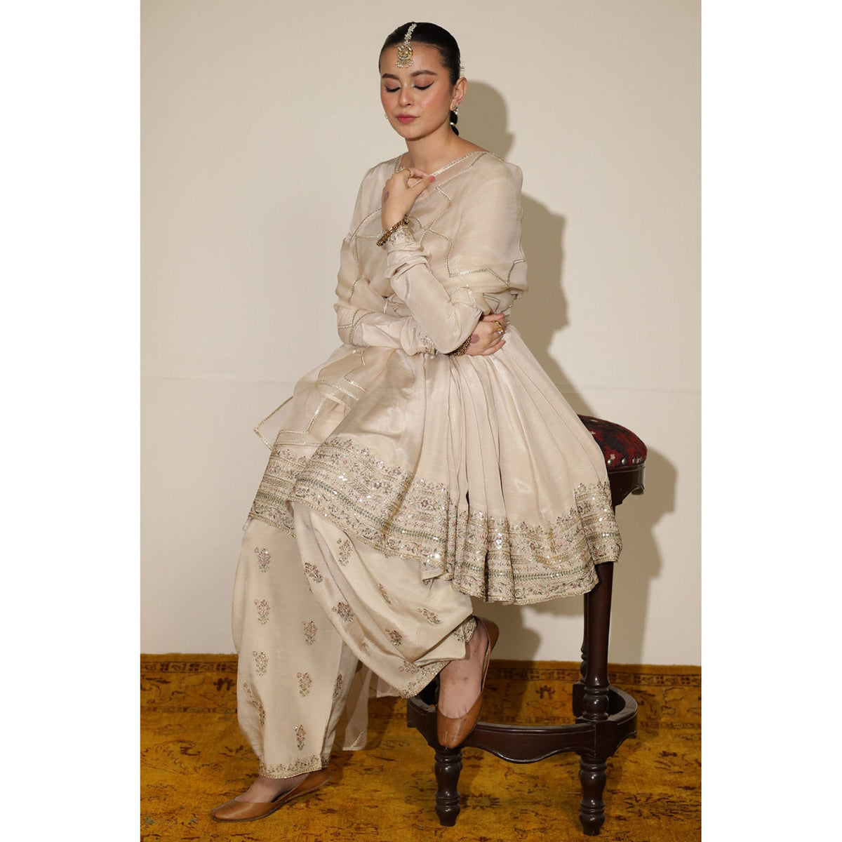 IVORY OUTFIT | DYOT
