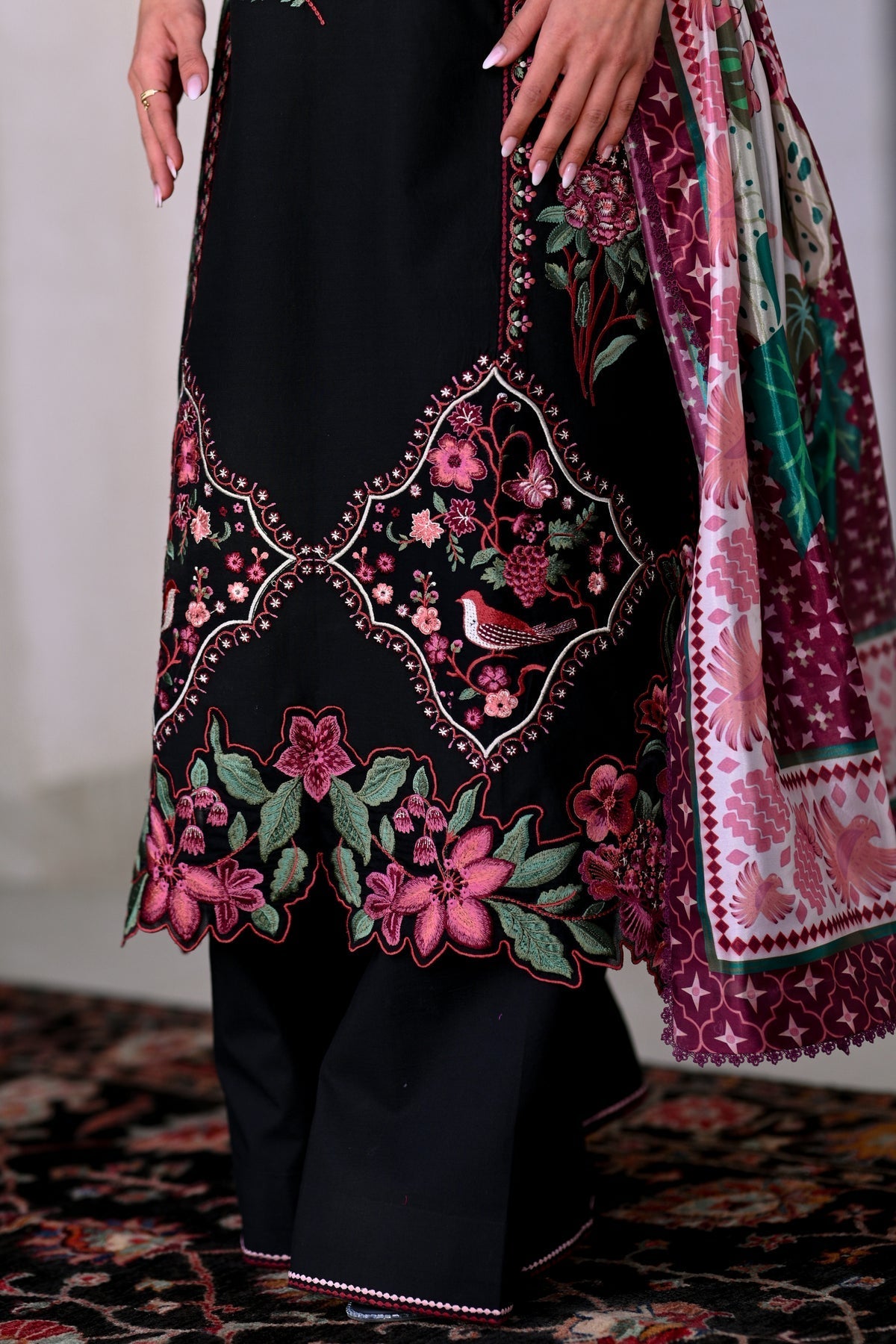 BLACK LUXURY EMBROIDERED LAWN 3PCS SET (NEL-26611) LUXURY LAWN X EID 2026