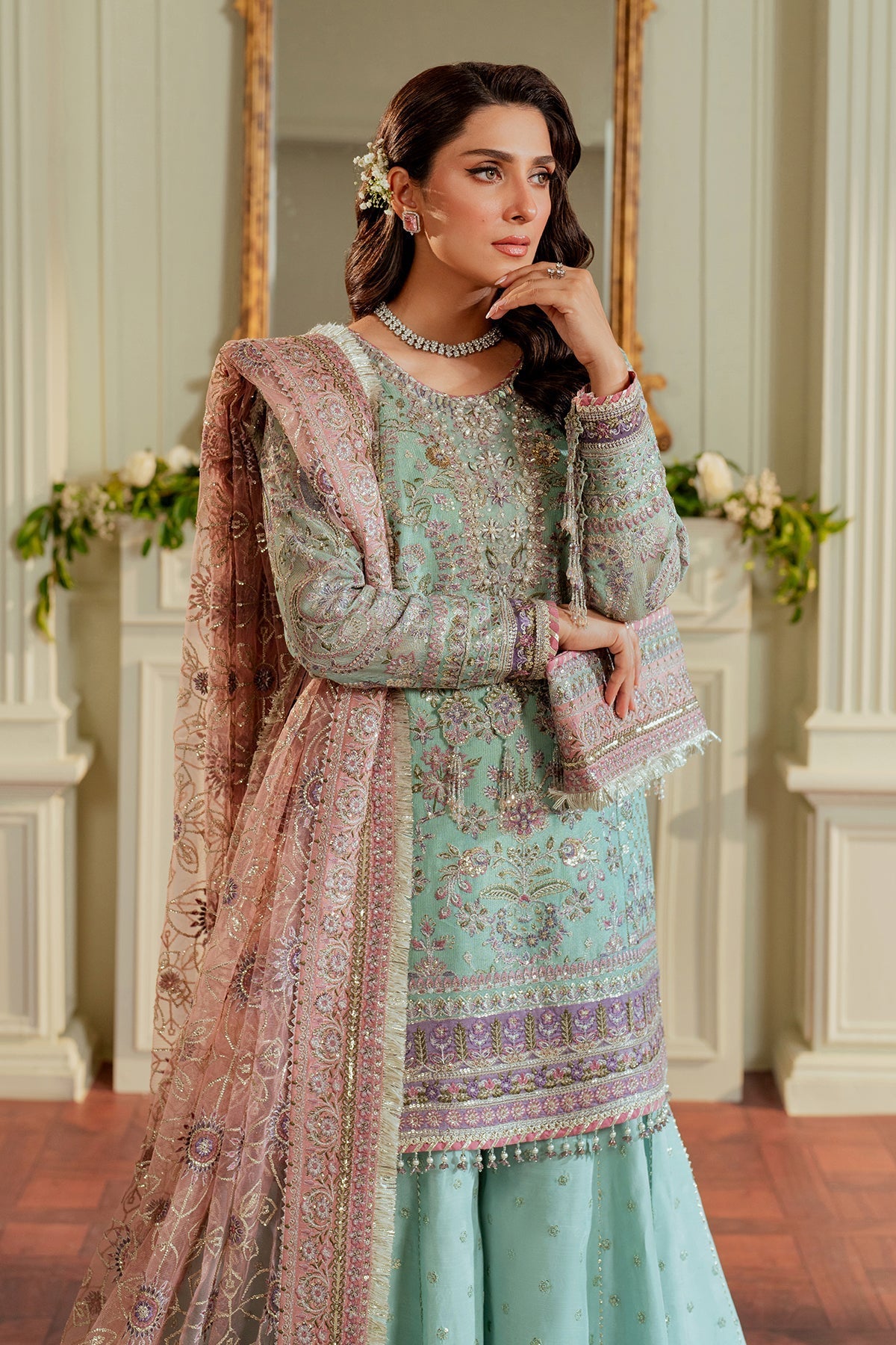 EMBROIDERED NET CH13-08