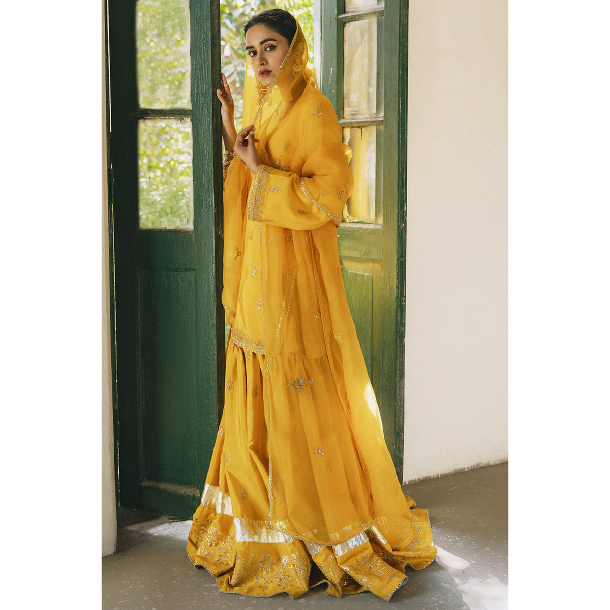 YELLOW OUTFIT | ROSHANAY '23 | DYOT