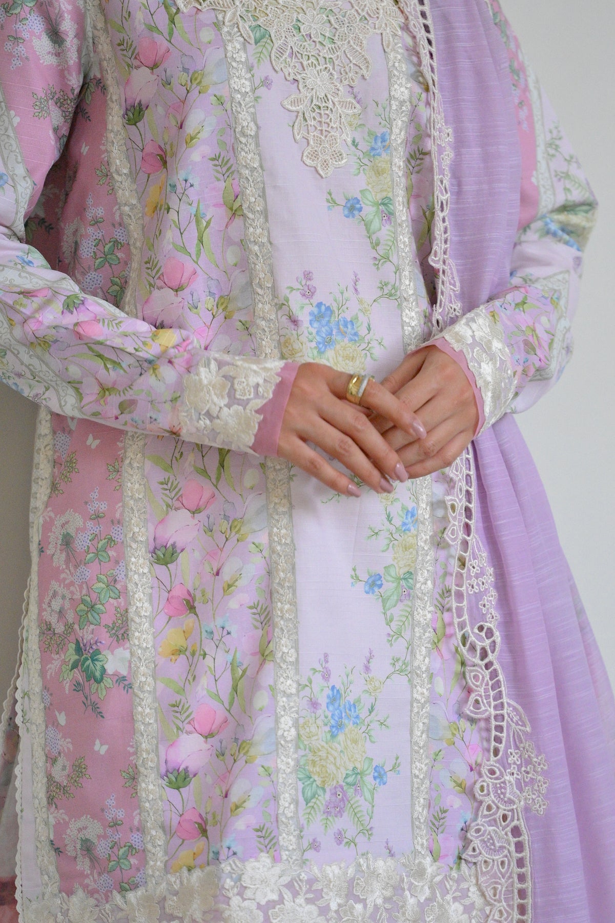 WHISPERS OF SUMMER / LILAC LUXURY PRINTED EMBROIDERED LAWN SET (NEL-25619)