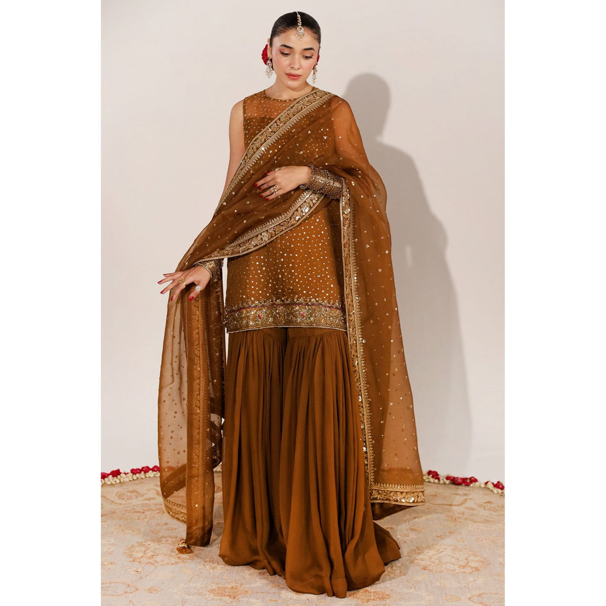 OCHRE OUTFIT | JHIL MIL | DYOT