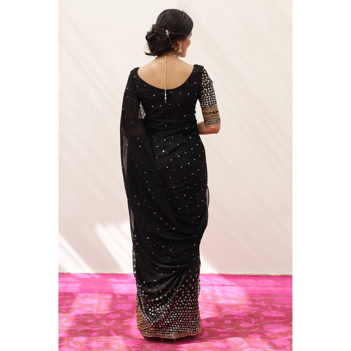 BLACK SAREE. | DYOT