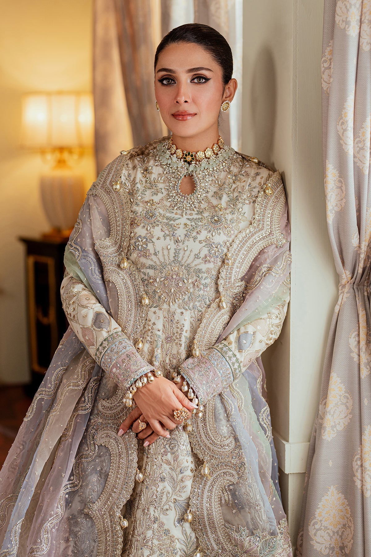 EMBROIDERED NET CH13-06