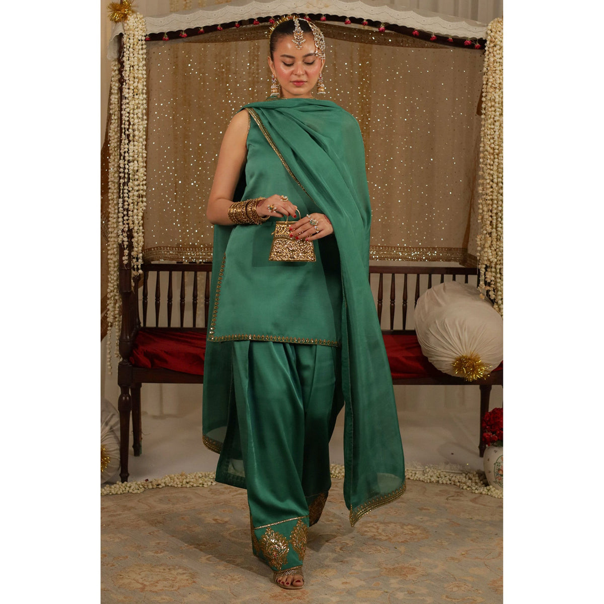SHAMROCK GREEN OUTFIT | DYOT | Chamkeli' 25